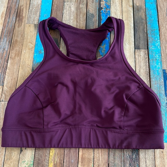 LuLuLemon sports Bra Sz 8 - Picture 1 of 4